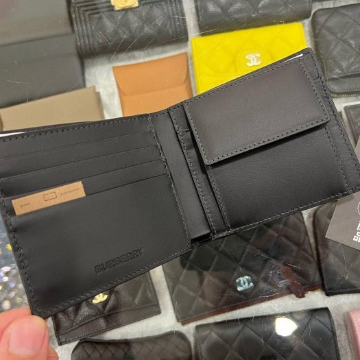 東區正精品㊣BURBERRY 8100529 全新黑灰色格紋黑字零錢袋短夾 RZ6059-1