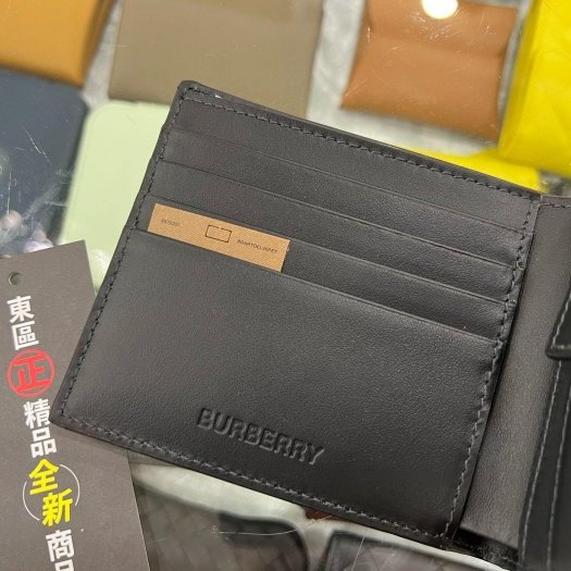 東區正精品㊣BURBERRY 8100529 全新黑灰色格紋黑字零錢袋短夾 RZ6059-2
