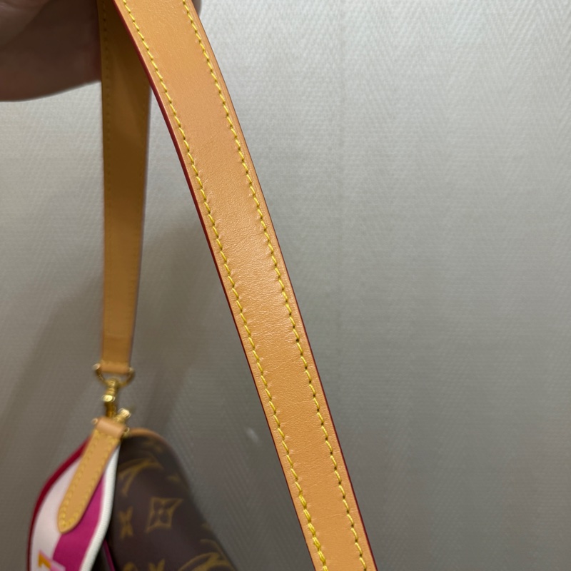 LV 原花Diane金釦手提肩斜背包M46049-15