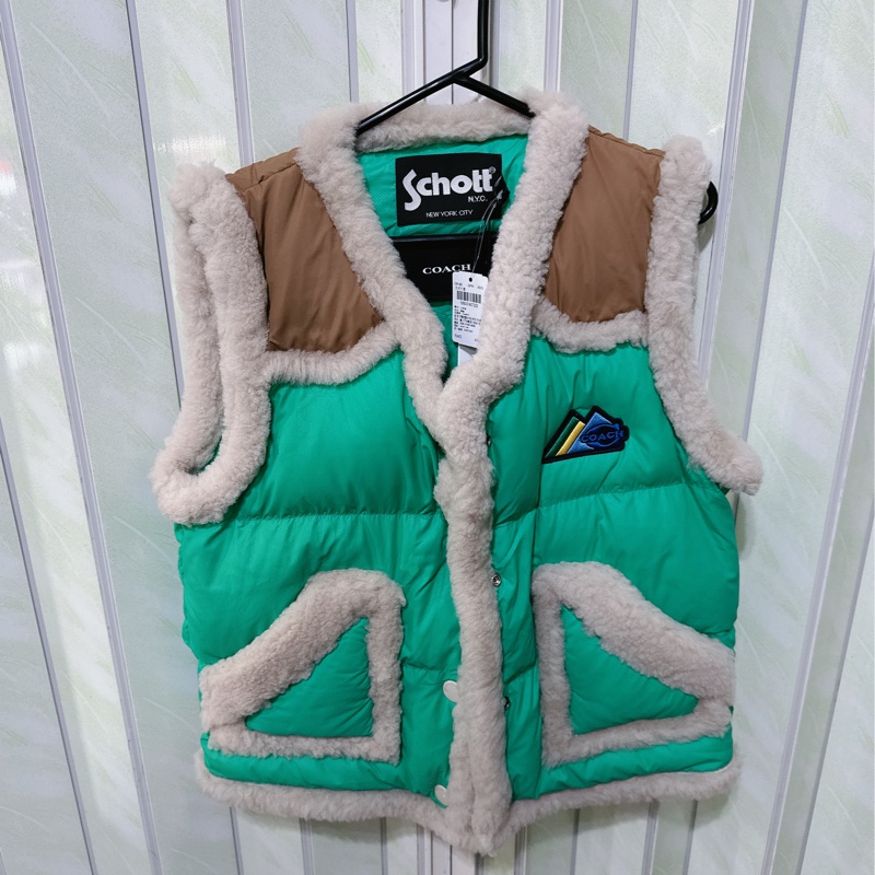 全新Coach 與 Schott N.Y.C. 的聯名款尼龍羽絨背心(原價41800元）-20