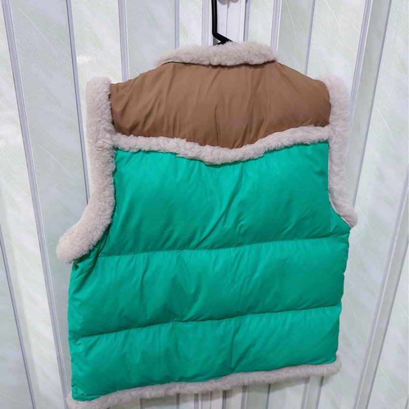 全新Coach 與 Schott N.Y.C. 的聯名款尼龍羽絨背心(原價41800元）-23