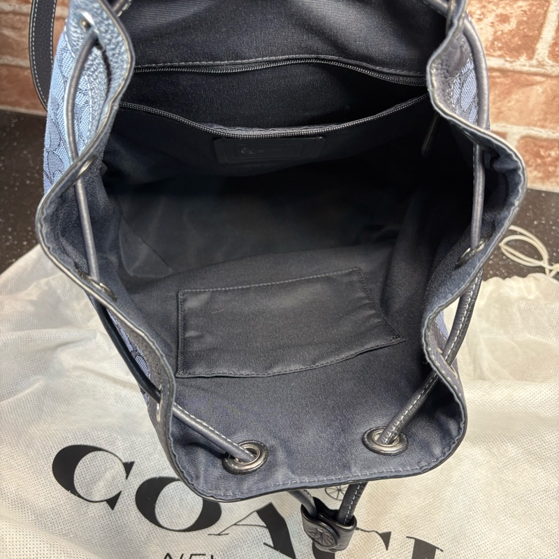近全新正品 Coach 水桶後背包 （藍色）-19