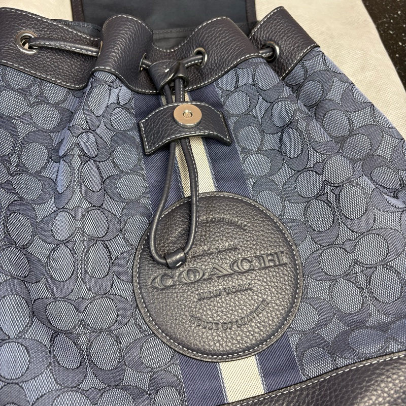 近全新正品 Coach 水桶後背包 （藍色）-22