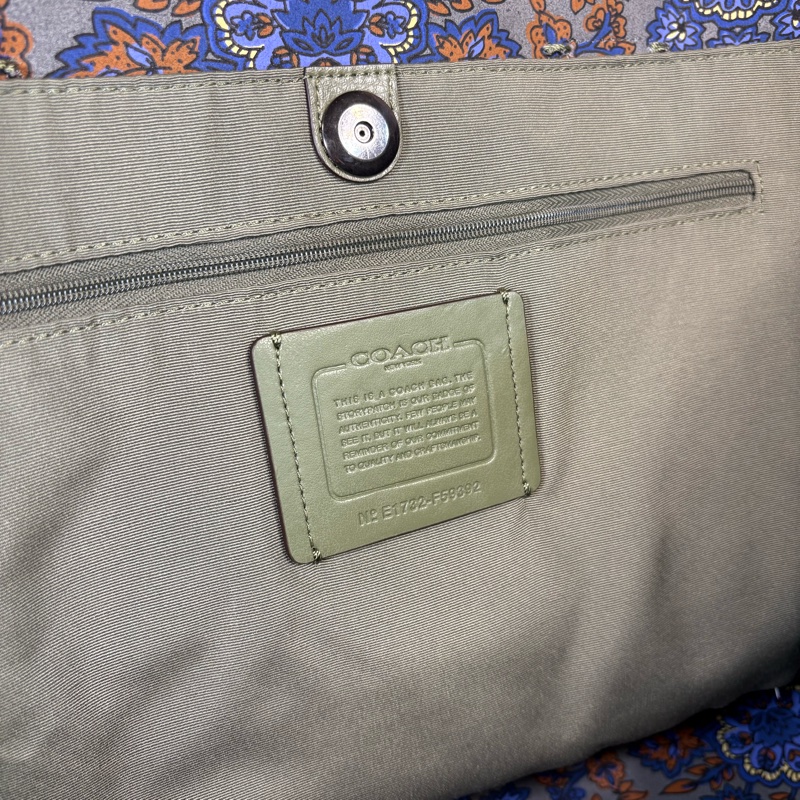 8成新正品 Coach 墨綠托特包-14