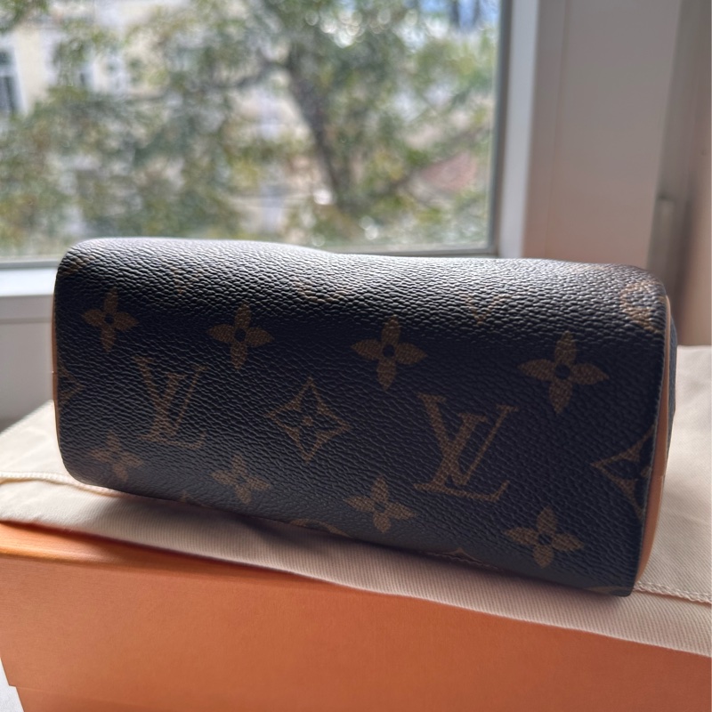 ⭐️賣場有滿額折扣⭐️全新 LV Nano Speedy M81085-2