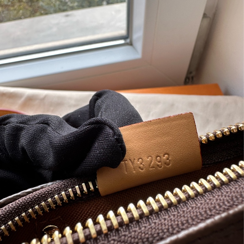 ⭐️賣場有滿額折扣⭐️全新 LV Nano Speedy M81085-5