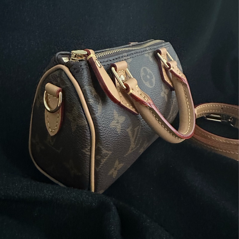 ⭐️賣場有滿額折扣⭐️全新 LV Nano Speedy M81085-2