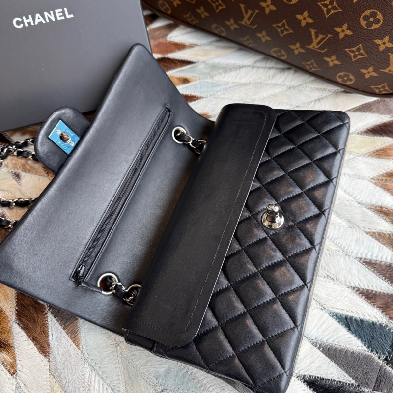 CHANEL菱格紋小羊皮銀鏈COCO包*CF25-3