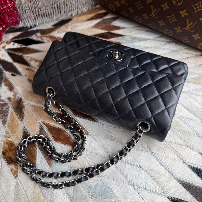 CHANEL菱格紋小羊皮銀鏈COCO包*CF25-4