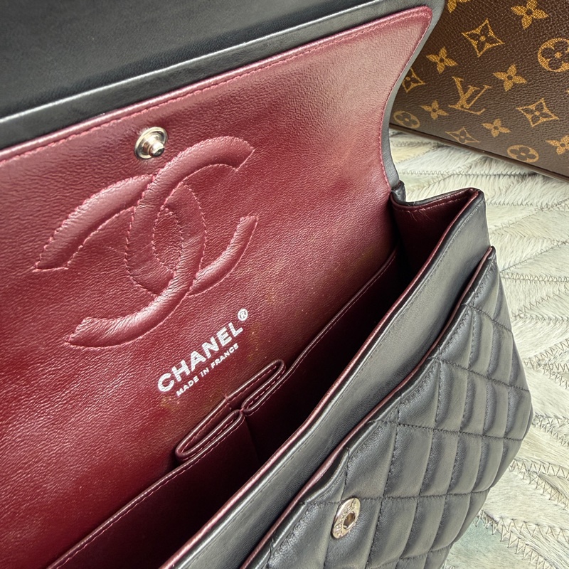 CHANEL菱格紋小羊皮銀鏈COCO包*CF25-6