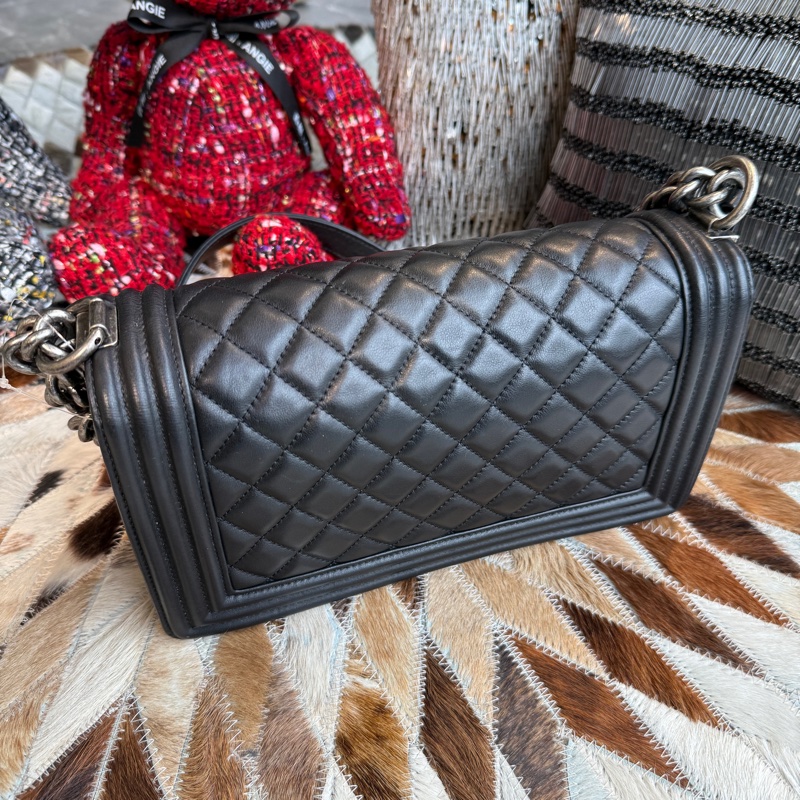 CHANEL菱格紋小牛皮BOY鏈包霧銀25CM-4