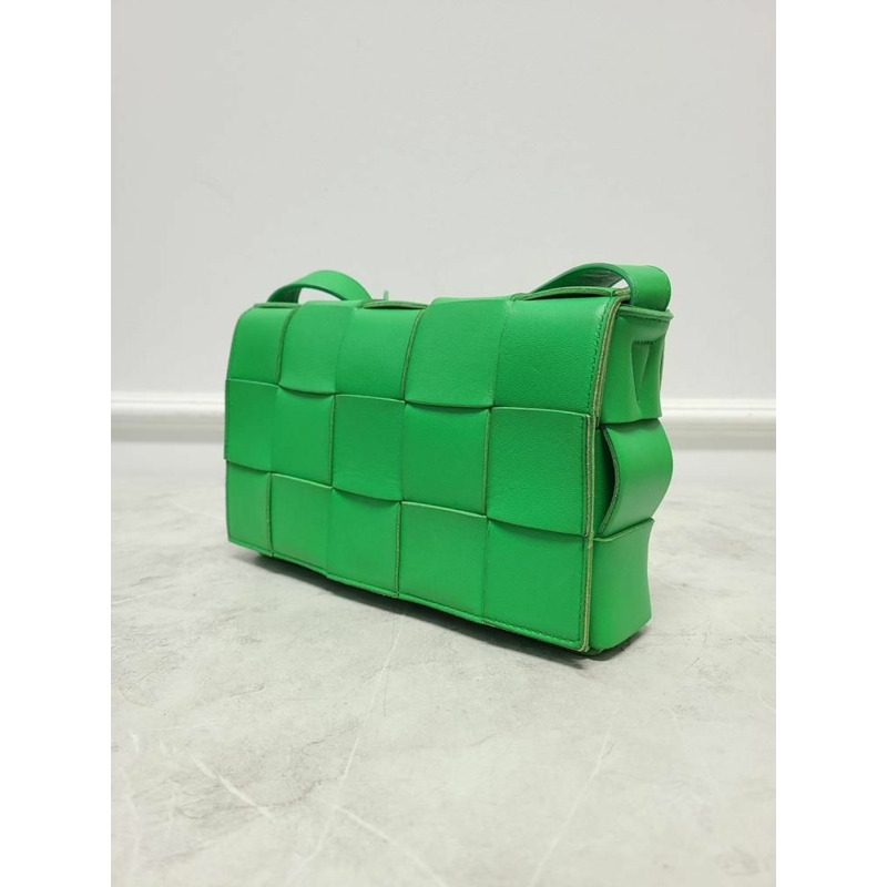 【包稅】BOTTEGA VENETA 綠色 Intrecciato 編織盒式斜背包-3