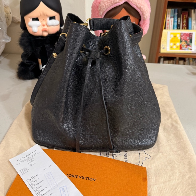 🚚趕過年前出貨🍙 LV M45256 NéoNoé MM🍙 二手有使用感 誇張議價不回應-0