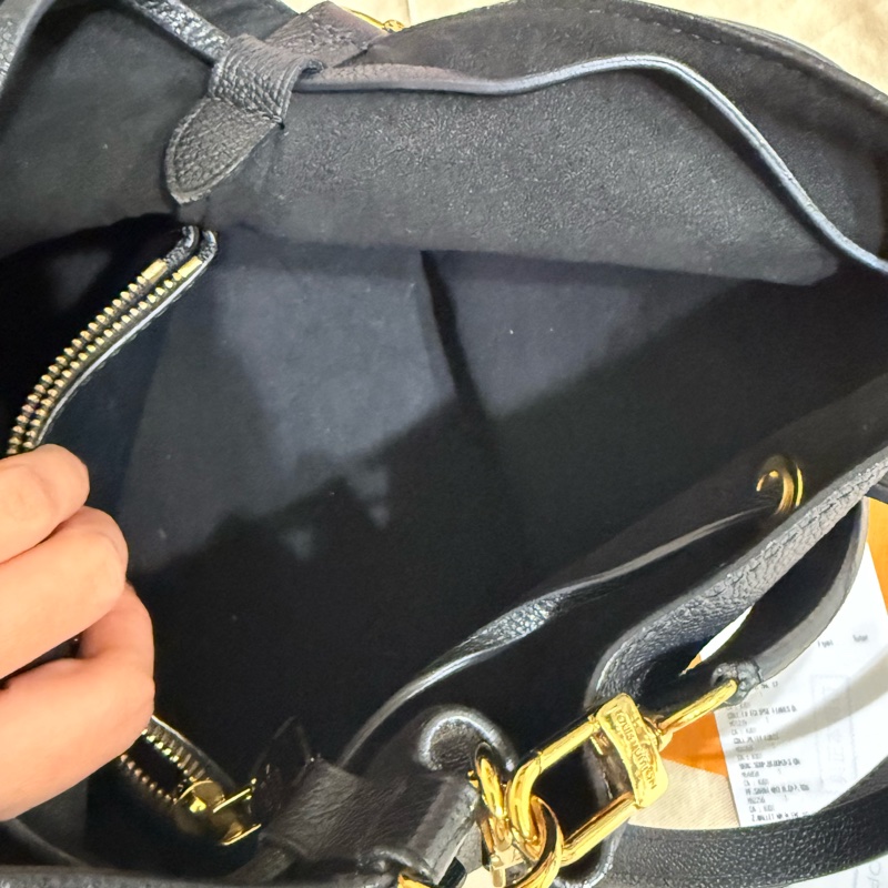 🚚趕過年前出貨🍙 LV M45256 NéoNoé MM🍙 二手有使用感 誇張議價不回應-14