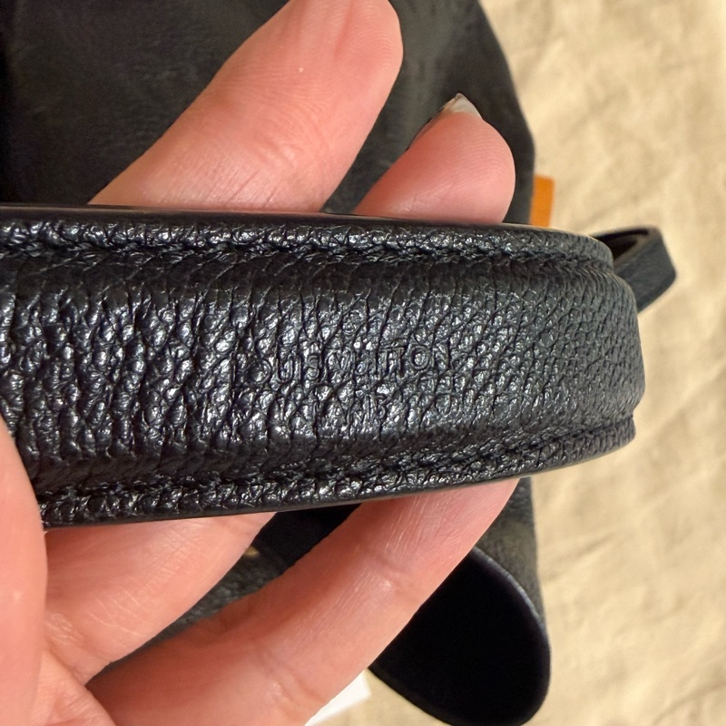 🚚趕過年前出貨🍙 LV M45256 NéoNoé MM🍙 二手有使用感 誇張議價不回應-21