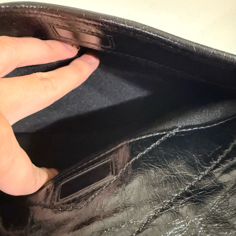 🚚趕過年前出貨🍙 Ysl Niki 中號 油蠟皮經典黑🍙 二手有使用感 誇張議價-12