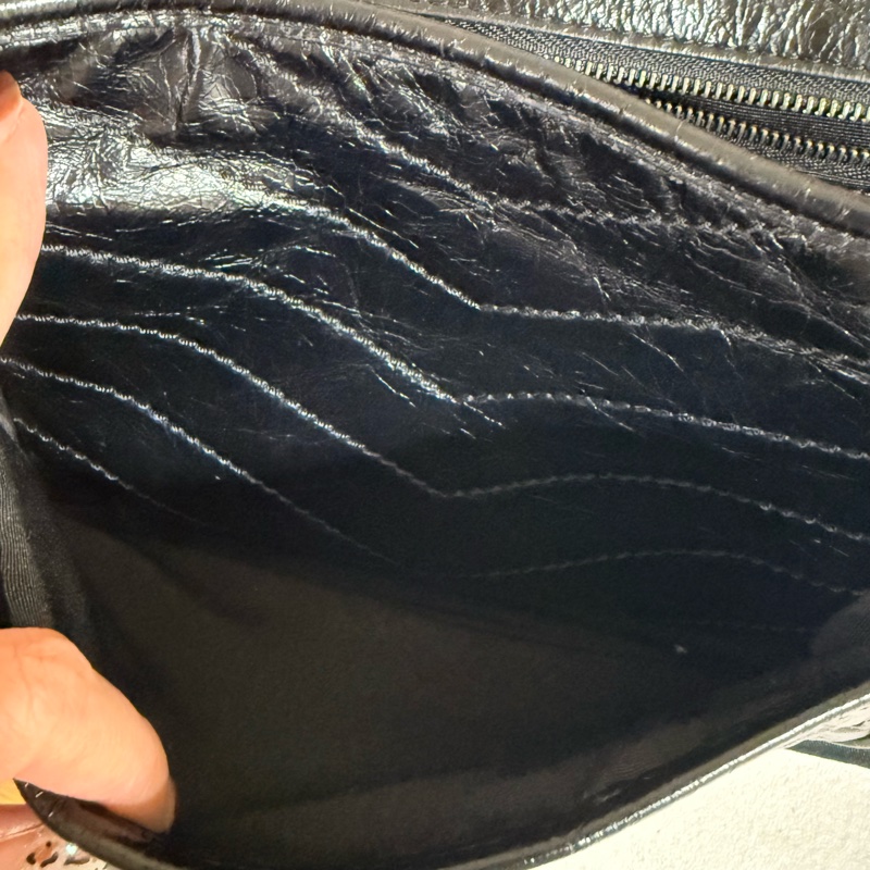 🚚趕過年前出貨🍙 Ysl Niki 中號 油蠟皮經典黑🍙 二手有使用感 誇張議價-14