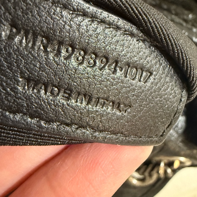 🚚趕過年前出貨🍙 Ysl Niki 中號 油蠟皮經典黑🍙 二手有使用感 誇張議價-29