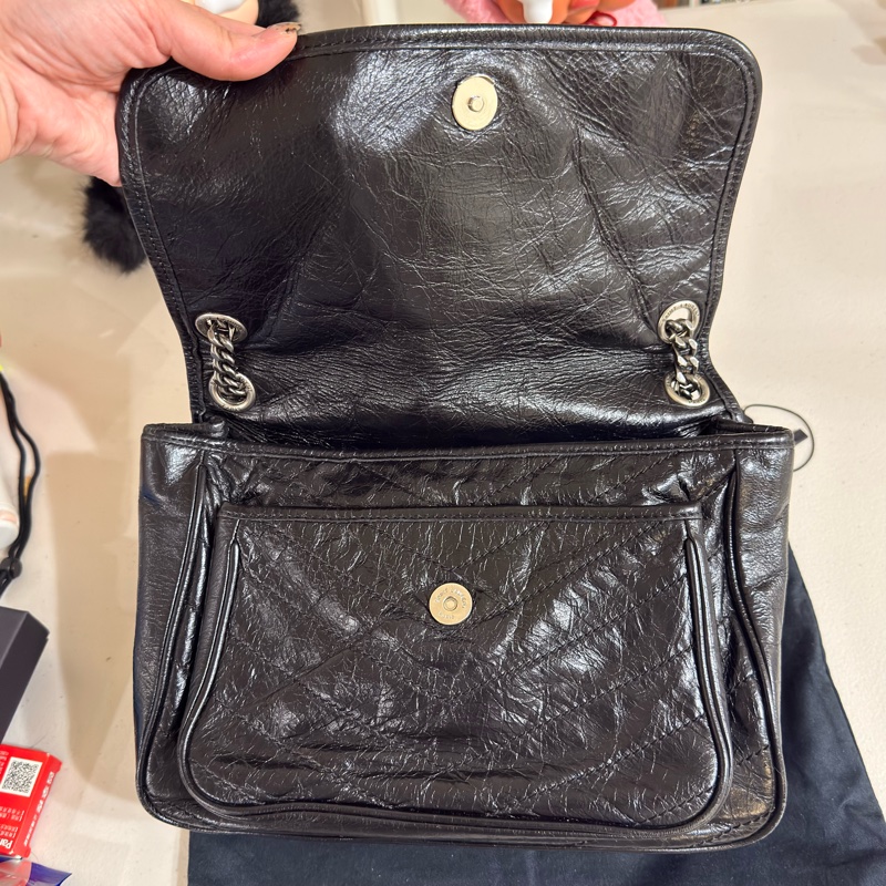 🚚趕過年前出貨🍙 Ysl Niki 中號 油蠟皮經典黑🍙 二手有使用感 誇張議價-33