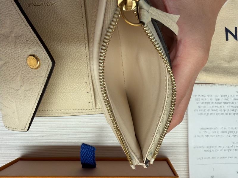 LOUIS VUITTON 路易威登Victorine金釦錢包 白色-9