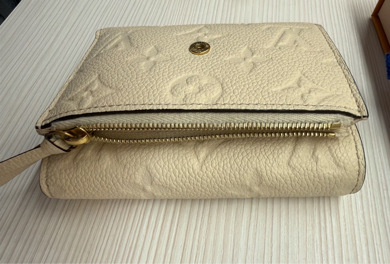 LOUIS VUITTON 路易威登Victorine金釦錢包 白色-10