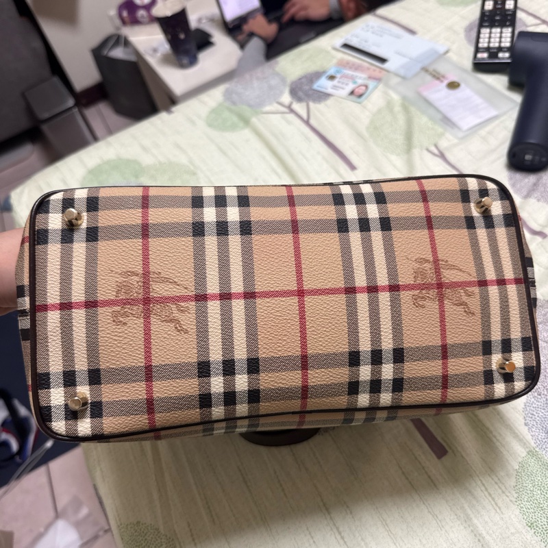 Burberry 手拿包便宜賣-4