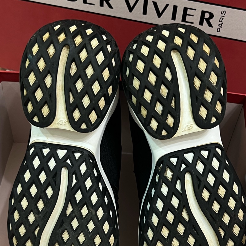 Roger Vivier 鑽扣增高球鞋 黑色-19