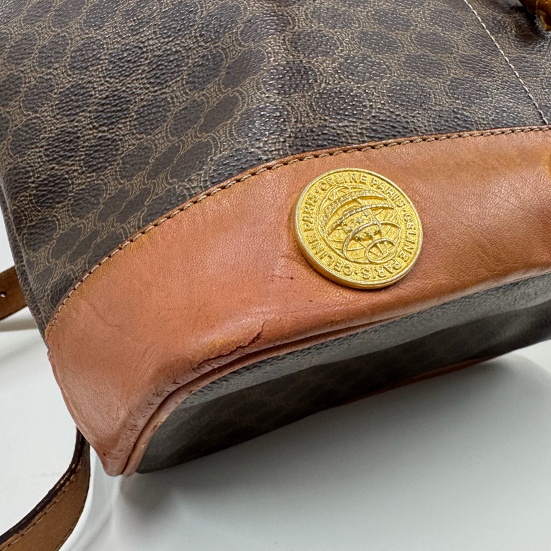 Celine 水桶包 金幣扣老花側背包 思琳-9