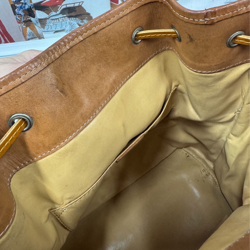 Celine 水桶包 金幣扣老花側背包 思琳-31