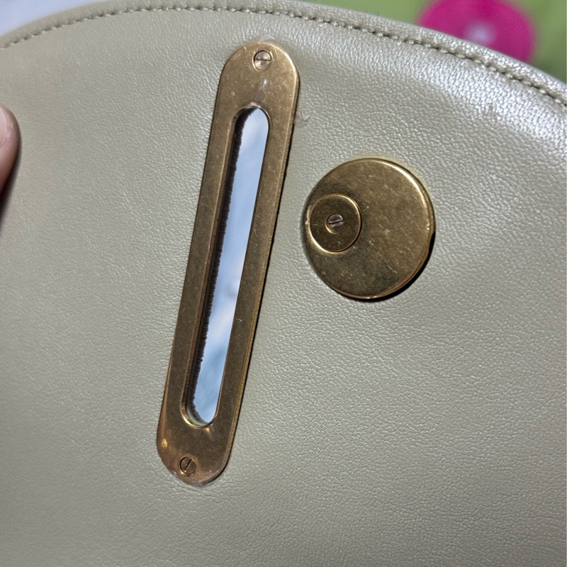 Burberry rocking horse 格紋肩背包，全新未使用，小款的非迷你款-6