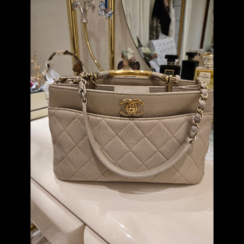 Chanel 香奈兒 米色手腕肩背2用包-0