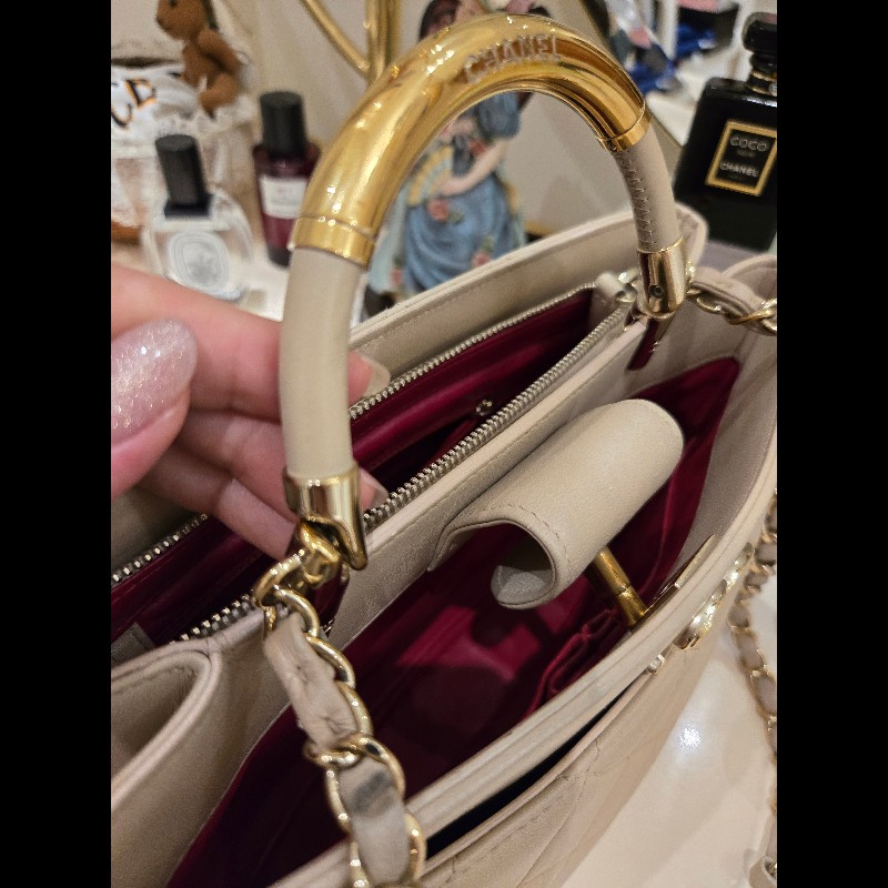Chanel 香奈兒 米色手腕肩背2用包-4
