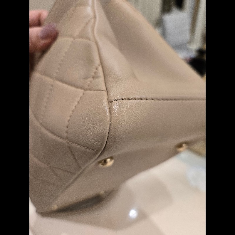 Chanel 香奈兒 米色手腕肩背2用包-11