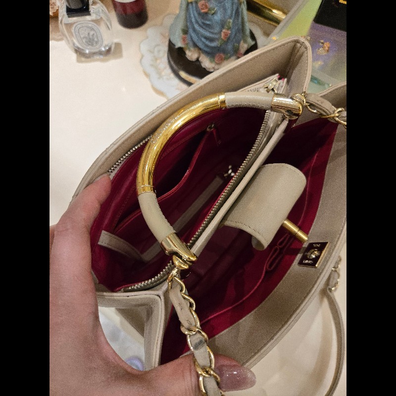 Chanel 香奈兒 米色手腕肩背2用包-16