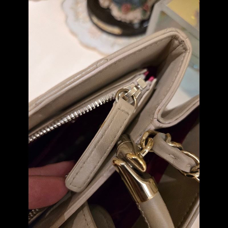 Chanel 香奈兒 米色手腕肩背2用包-20