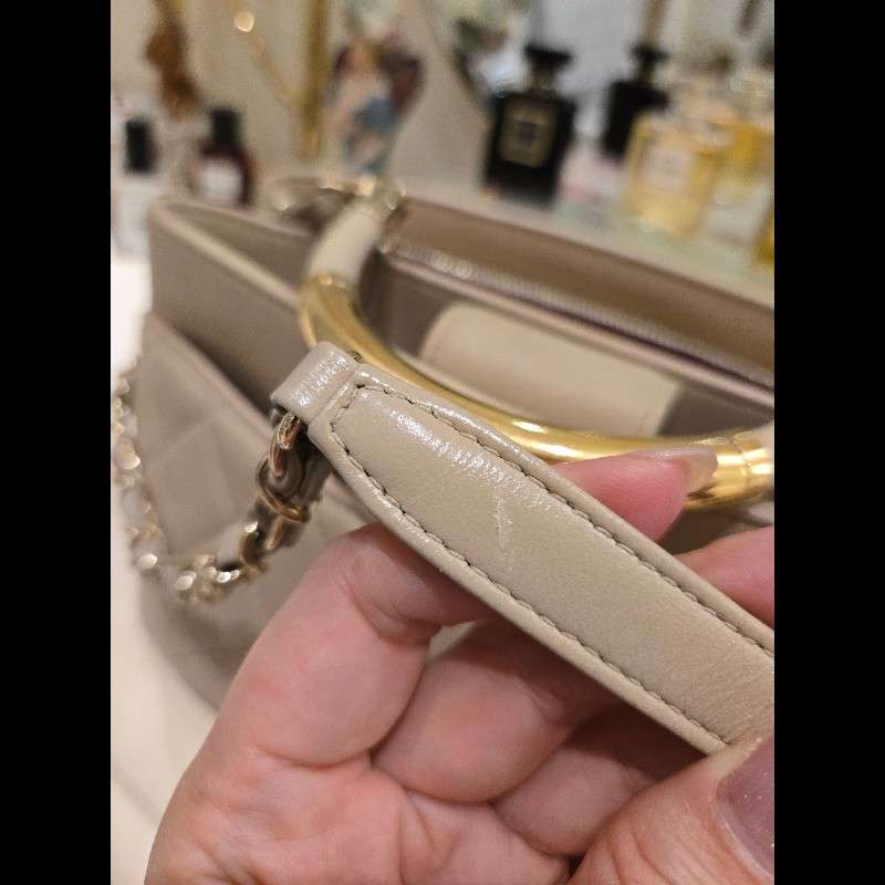 Chanel 香奈兒 米色手腕肩背2用包-24