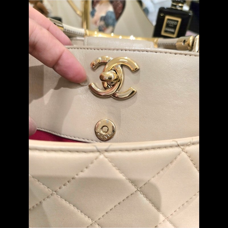 Chanel 香奈兒 米色手腕肩背2用包-13