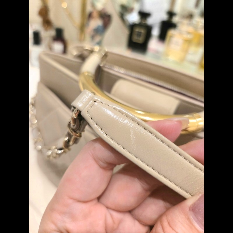 Chanel 香奈兒 米色手腕肩背2用包-19
