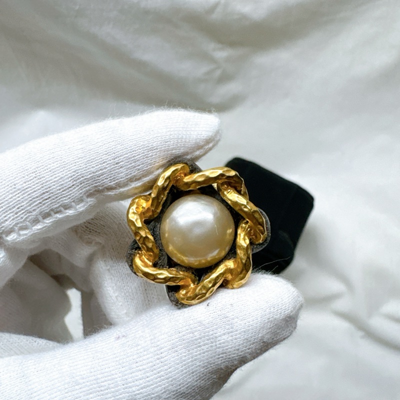 二手正品Chanel香奈兒金色鍍金皮革古董耳夾93A 香奈兒耳環 香奈兒耳夾 香奈兒配件 香奈兒珠寶-2