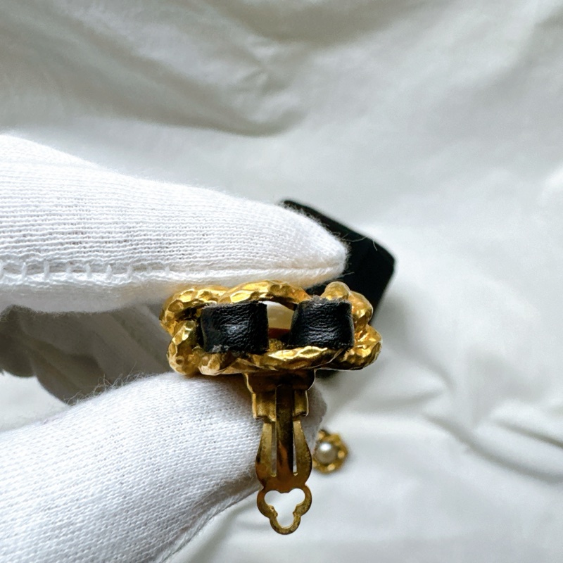 二手正品Chanel香奈兒金色鍍金皮革古董耳夾93A 香奈兒耳環 香奈兒耳夾 香奈兒配件 香奈兒珠寶-11