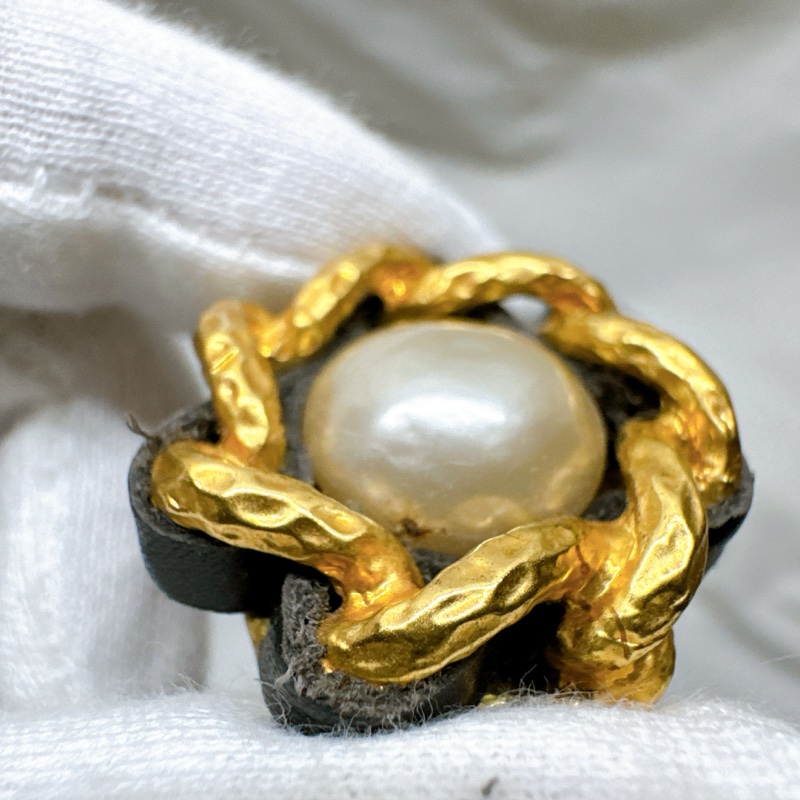 二手正品Chanel香奈兒金色鍍金皮革古董耳夾93A 香奈兒耳環 香奈兒耳夾 香奈兒配件 香奈兒珠寶-18