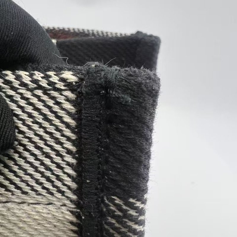 迪奧 Dior Book Tote 黑白格紋刺繡托特包-15