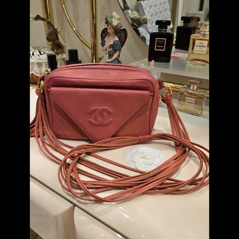 Chanel 小羊皮 鮭魚粉古董相機包