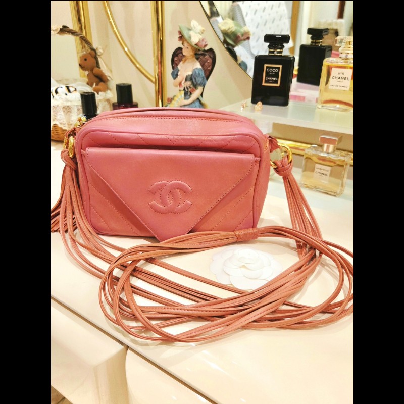 Chanel 小羊皮 鮭魚粉古董相機包-0