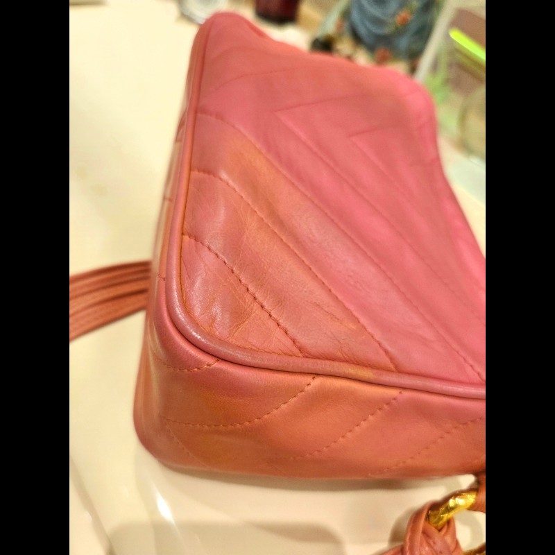Chanel 小羊皮 鮭魚粉古董相機包-5