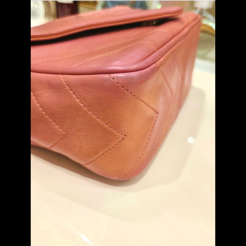 Chanel 小羊皮 鮭魚粉古董相機包-6