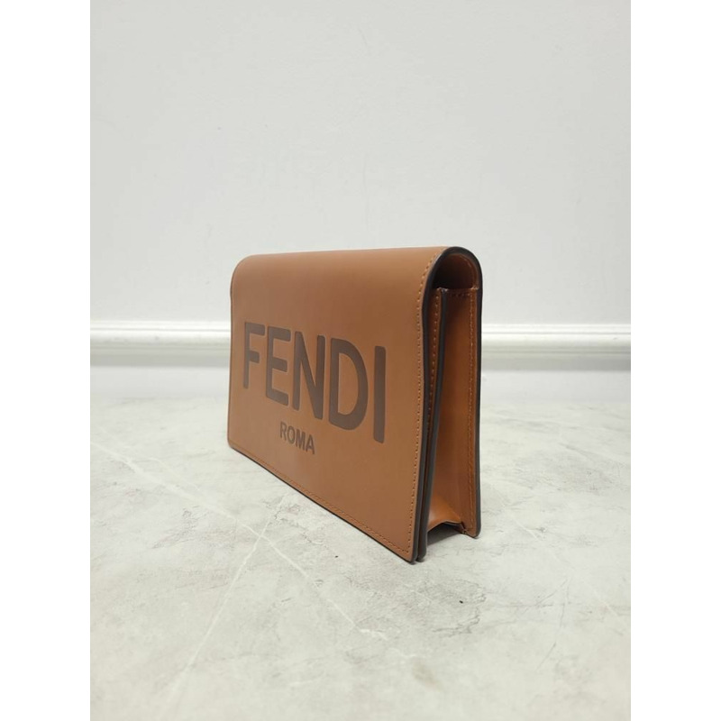 【包稅】FENDI 棕色皮革羅馬鏈條錢包迷你包-2