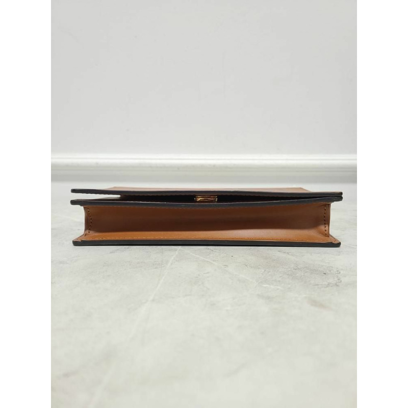 【包稅】FENDI 棕色皮革羅馬鏈條錢包迷你包-7