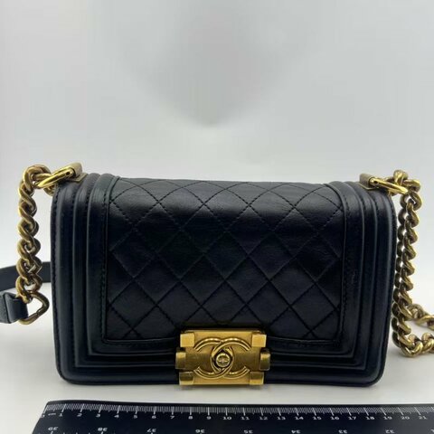 香奈兒 Chanel Boy 系列口蓋包