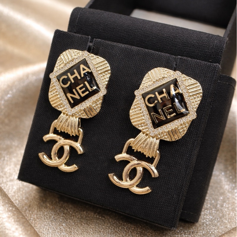 Chanel 手工坊系列 墜飾耳環-0